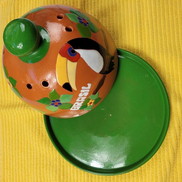 2 piece Cheese or Butter Decorative Terracotta Storage Dome from Brazil - Picture 2 of 16